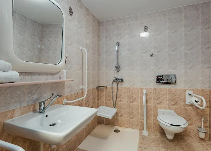 Rewita Rynia Ośrodek wypoczynkowy *